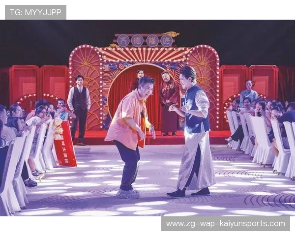 现场实况:现场观众的热情互动瞬间,被现场观众热情打动 现场实况:现场观众的热情互动瞬间,被现场观众热情打动